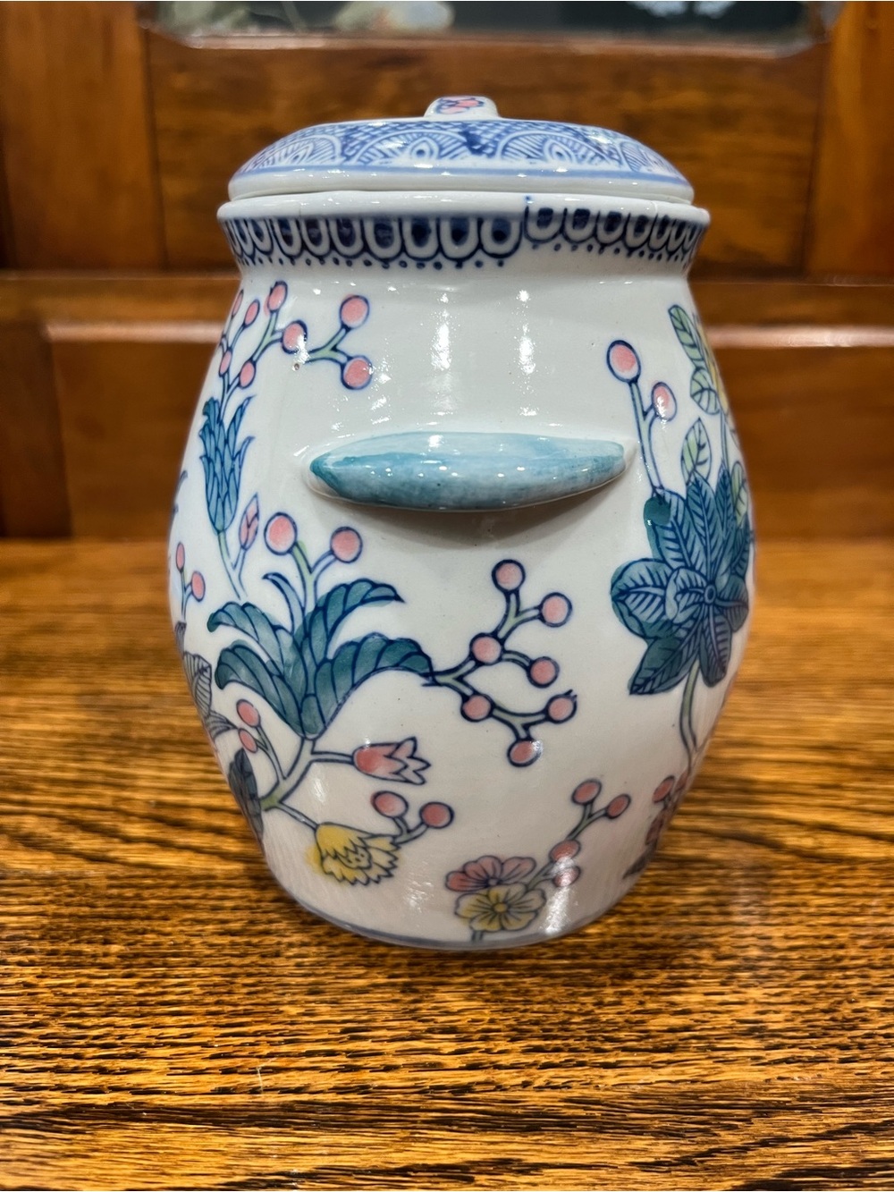 Vintage Floral Ginger Jar – Blue & White Porcelain – Chinoiserie Decor 5.5” Tall - Picture 2 of 7
